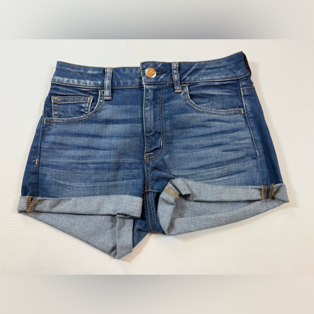 American Eagle hi rise shortie blue denim shorts size 2 (bin AA)